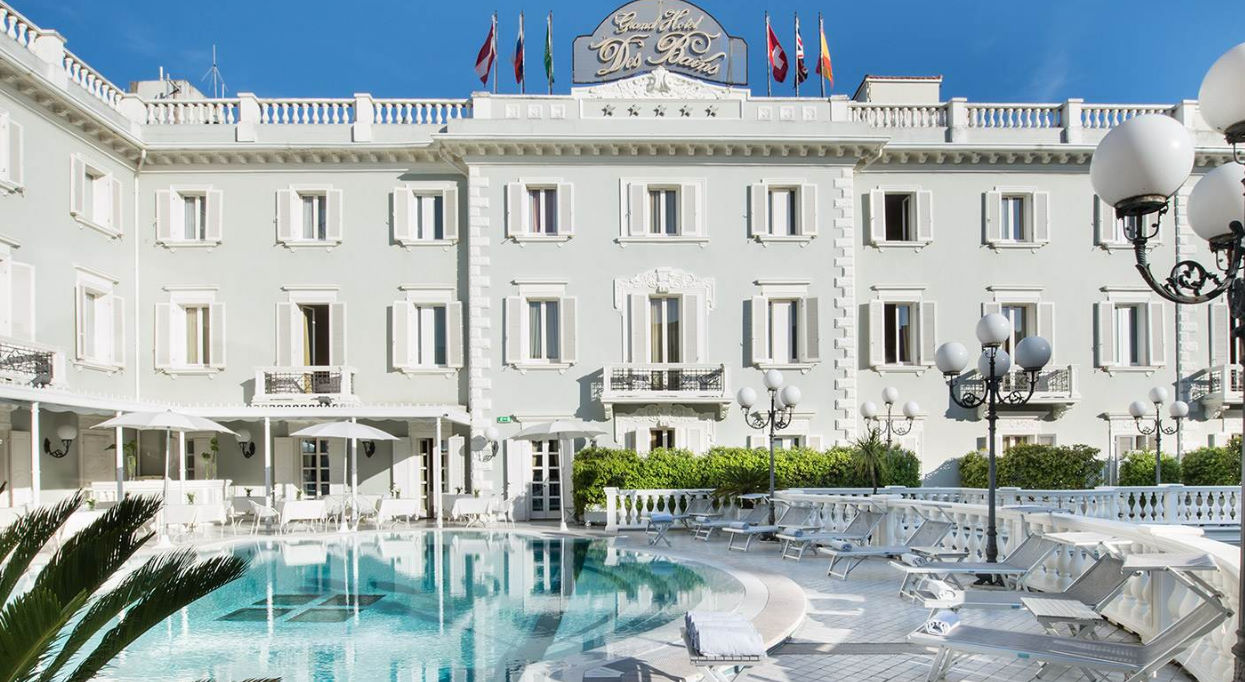 Des bains. Grand Hotel des Bains. Grand Hotel Riccione. Остров Лидо Grand Hotel des Bains. Grand Hotel de Bains Венеция.